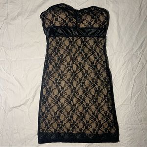 CHARLOTTE RUSSE Slim Fit Lace Overlay Dress - S